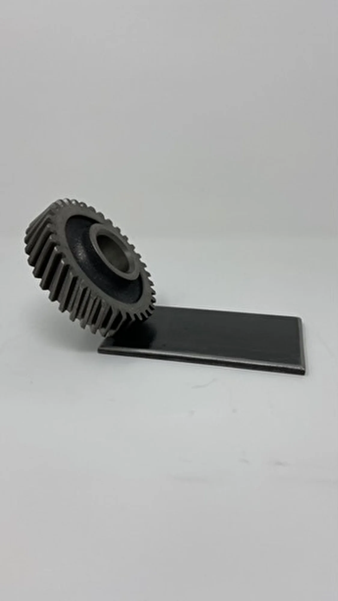 Transmission Gear Wine Holder, view 2